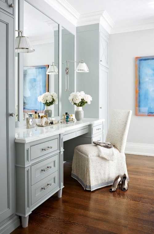 A place to pamper, built in vanity. Gallerie B blog.