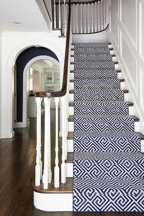 traditional-staircase-navy-geometric-stair-runner