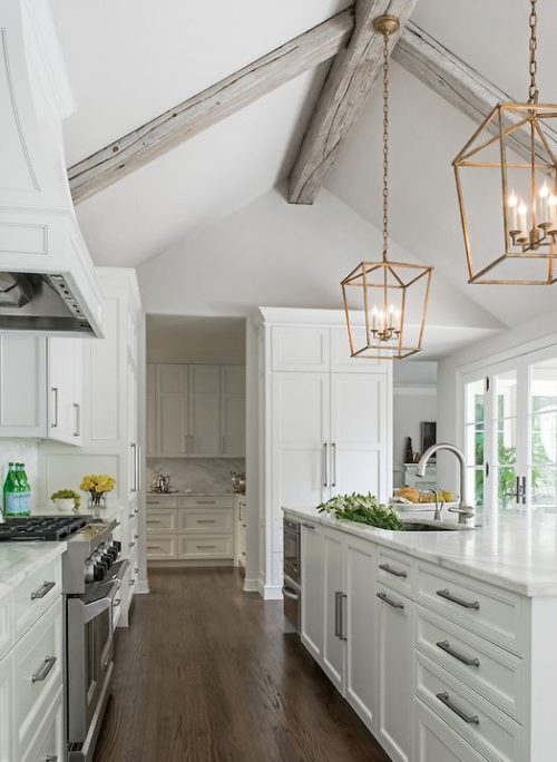 A beautiful kitchen with vaulted ceiling. Friday's Favourites, Gallerie B