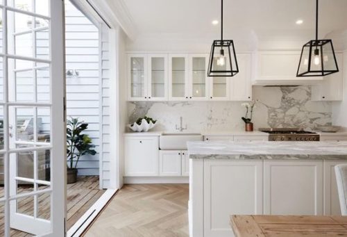 Classic and elegant black and white Sydney kitchen. Friday's Favourites.